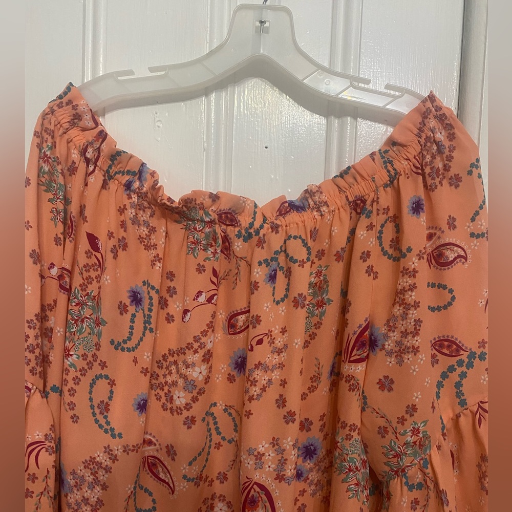 Lightweight peach paisley print 2x